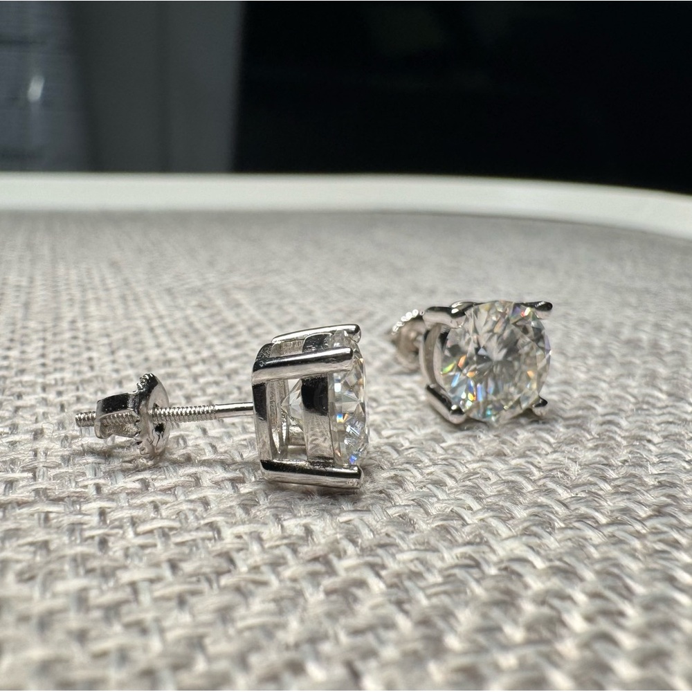 4.0 CTW Moissanite 925 Sterling Silver Stud Earrings Posts NEW F9 - Picture 4 of 8